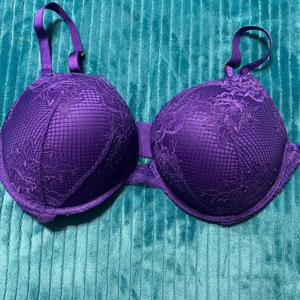 Victoria's Secret Vibrant Purple Lace Bra